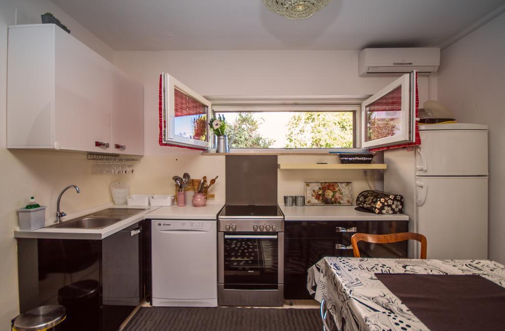 Apartmani Sea View Lokva Rogoznica Kültér fotó